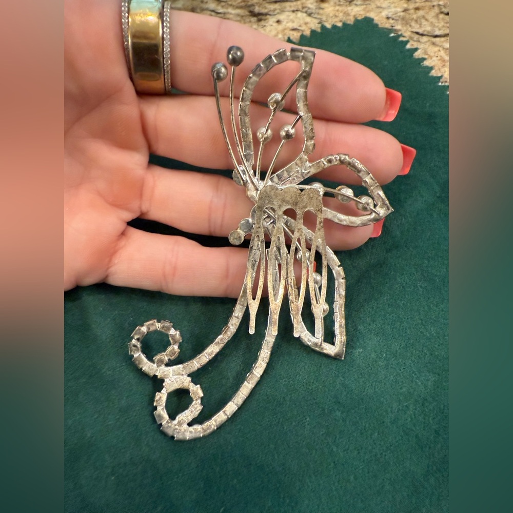 Sparkling Crystal Butterfly Hair Clip Barrette - Picture 2 of 4